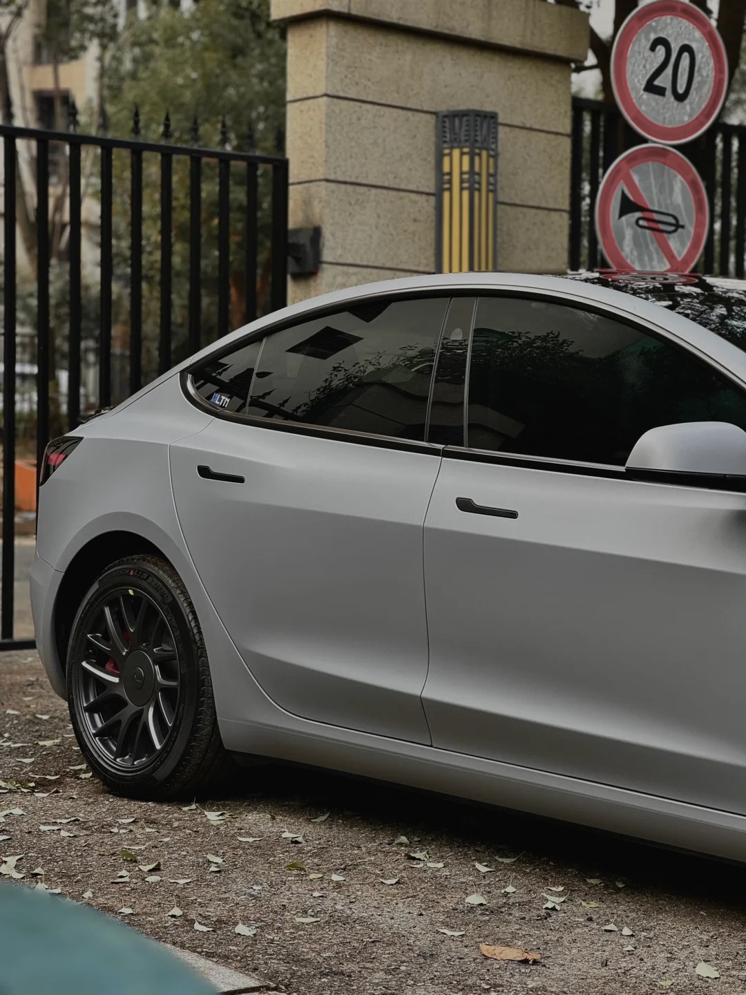 Matte Flat Dark Grey Car Vinyl Wrap review vhjv 01