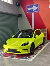 Gloss Liquid Fluorescent Yellow Car Vinyl Wrap review 1