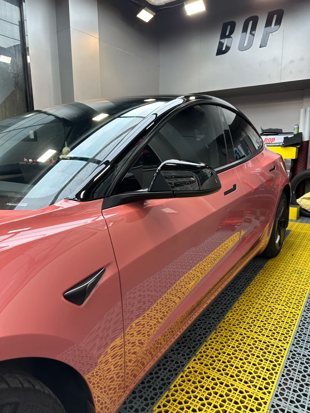 Glossy Morganite Red Car Vinyl Wrap review vdsg 02