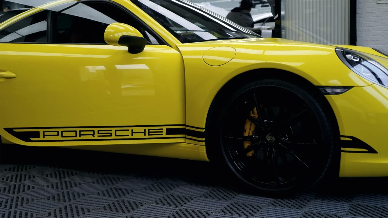 Super Gloss Yellow Car Vinyl Wrap review vrjy 02