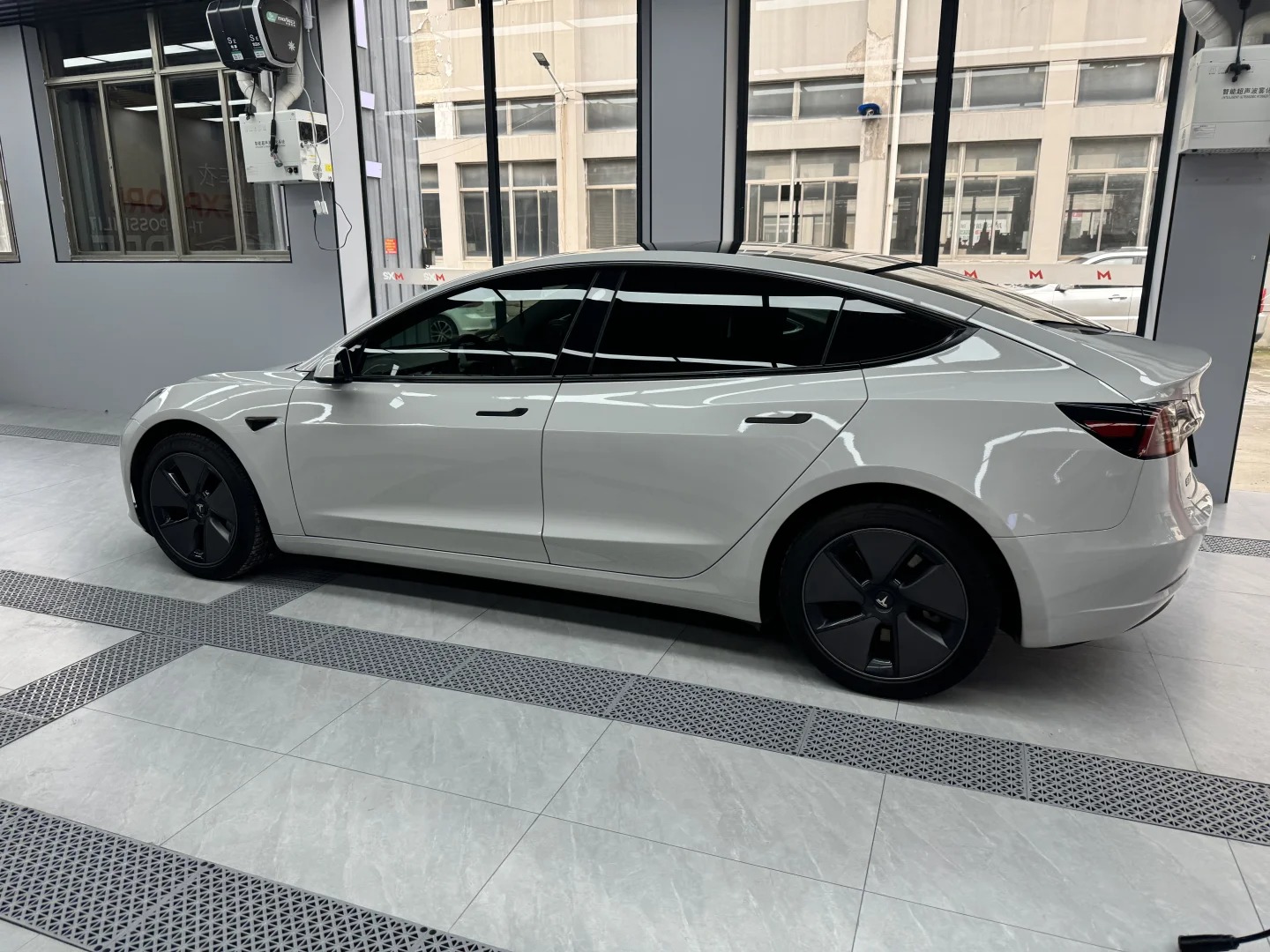 Super Gloss Ash Gray Car Vinyl Wrap review hgteh 02