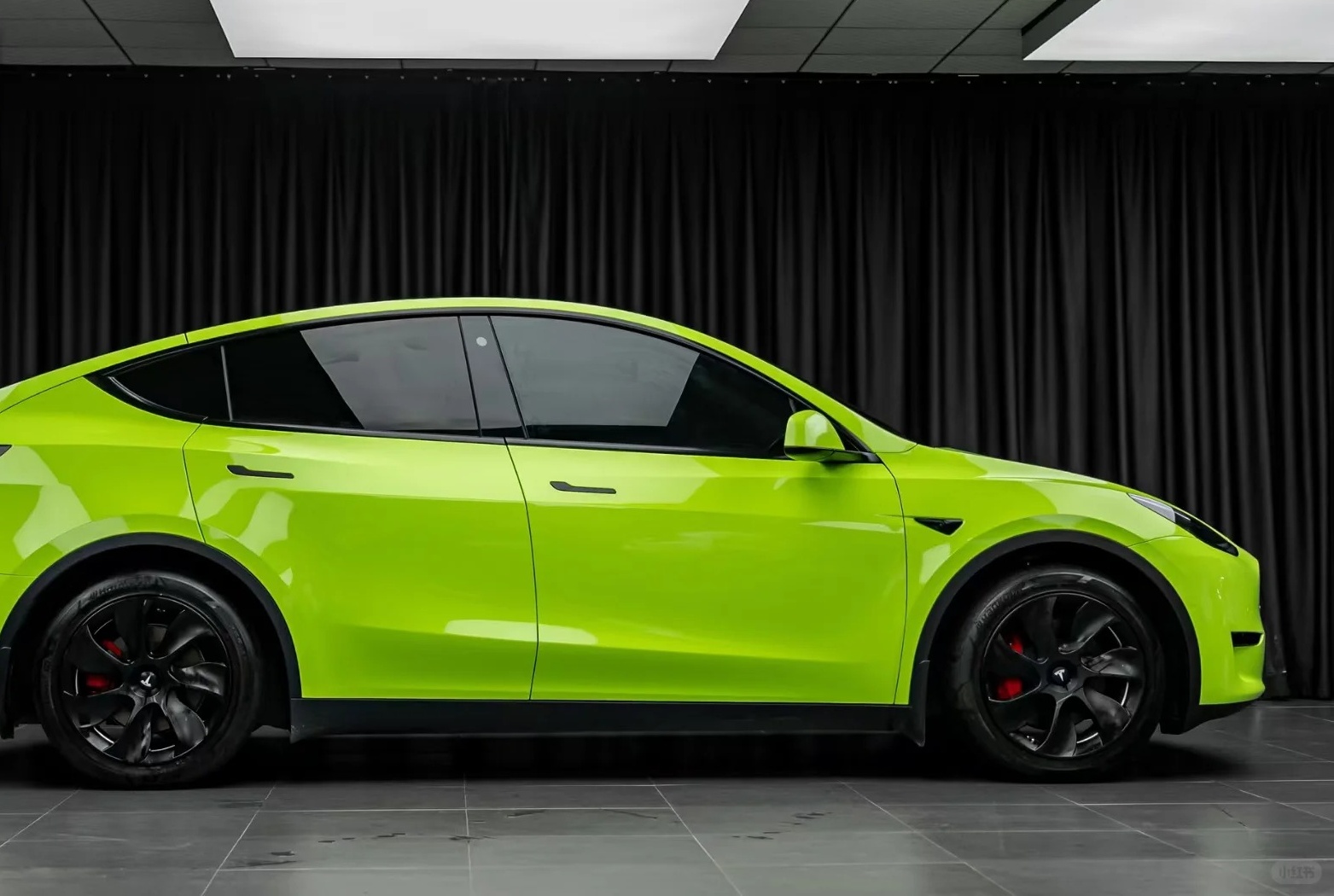 Super Gloss Apple Green Car Vinyl Wrap review sfhskj 02