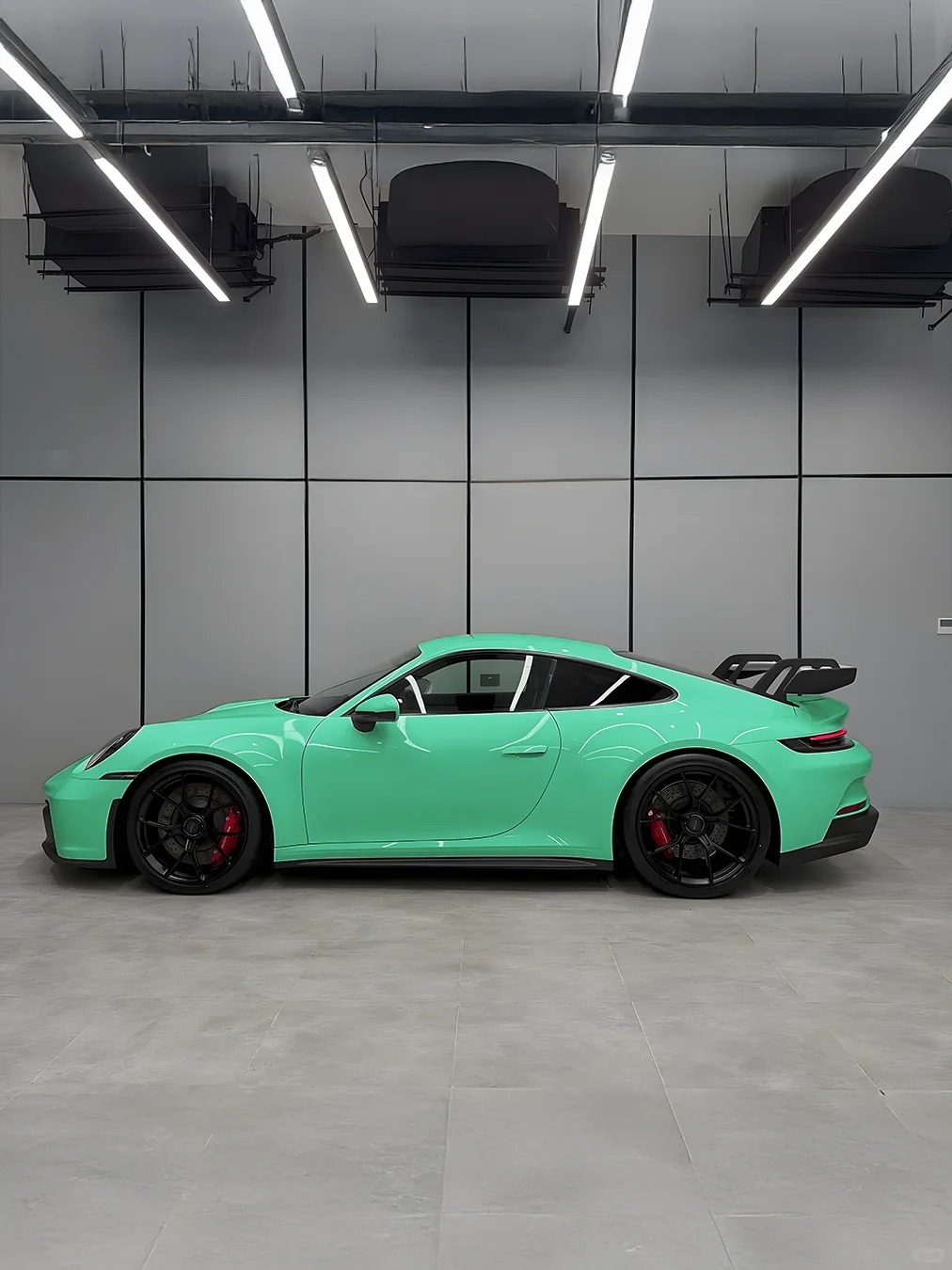 Porsche Gloss Mint Green Car Vinyl Wrap review dfhfg 02