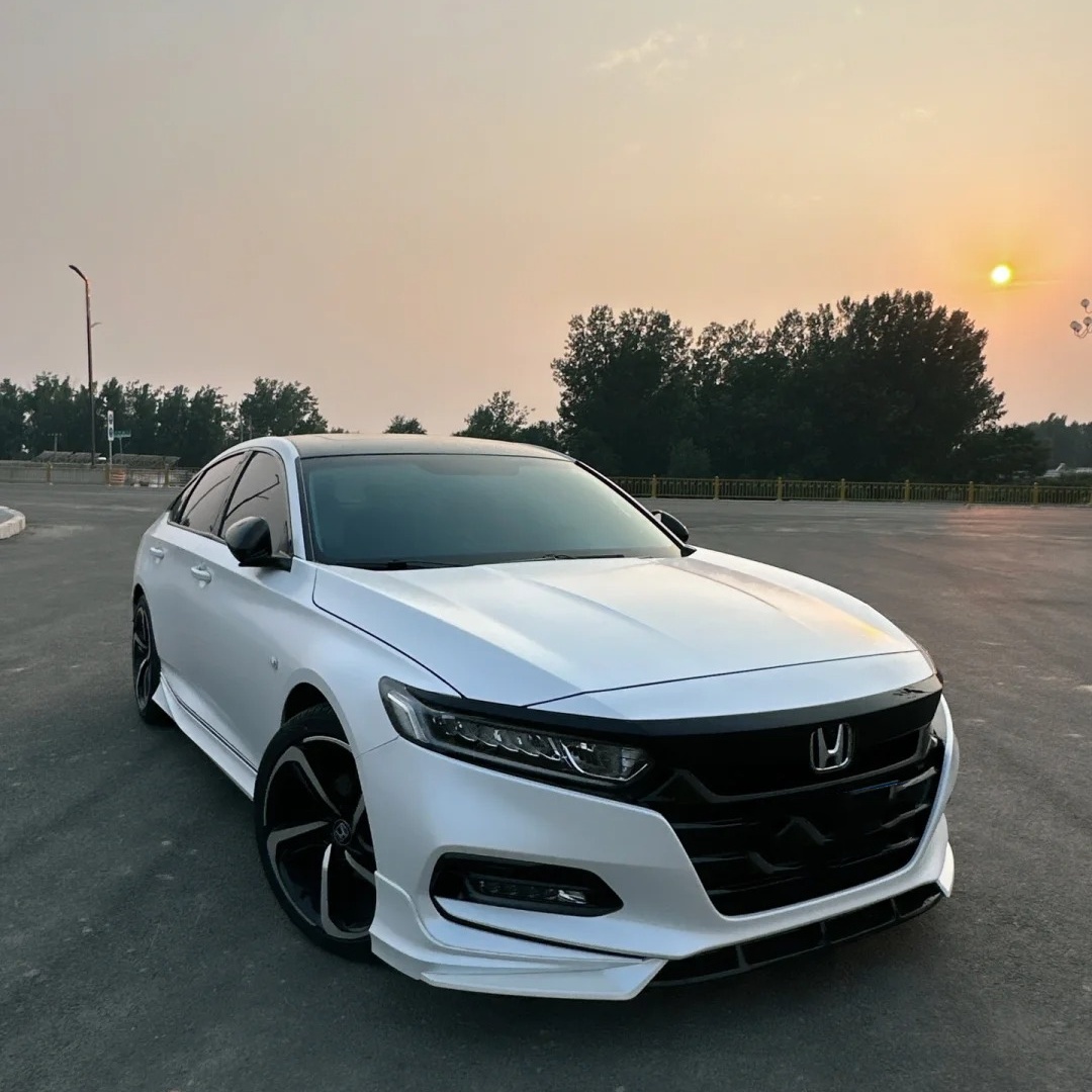 Pure Metal White Car Vinyl Wrap review 1