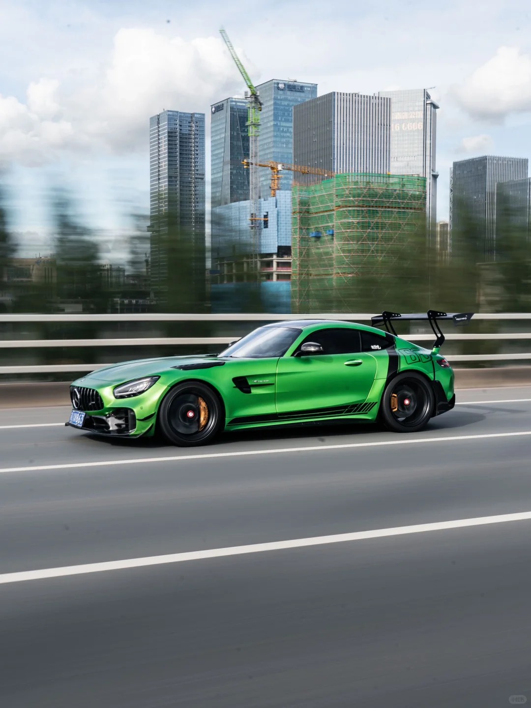 Ultra-Matte Flame Green Car Vinyl Wrap review dsger 01