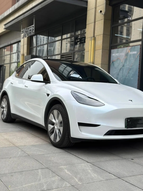 Glossy White to Blue Car Vinyl Wrap review 