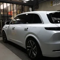Gloss Crescent White Car Vinyl Wrap review 2