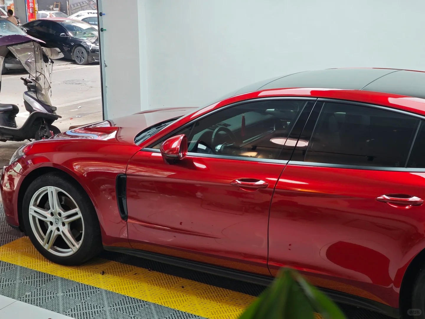 PET Gloss Metallic Cherry Red Car Vinyl Wrap review 2