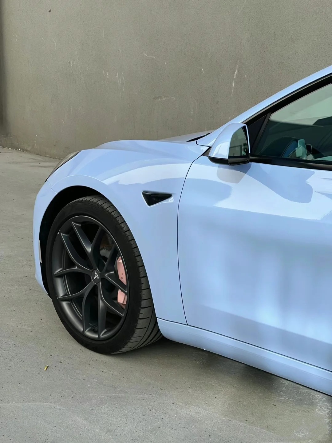 Glossy Crystal Baby Blue Car Vinyl Wrap review 3