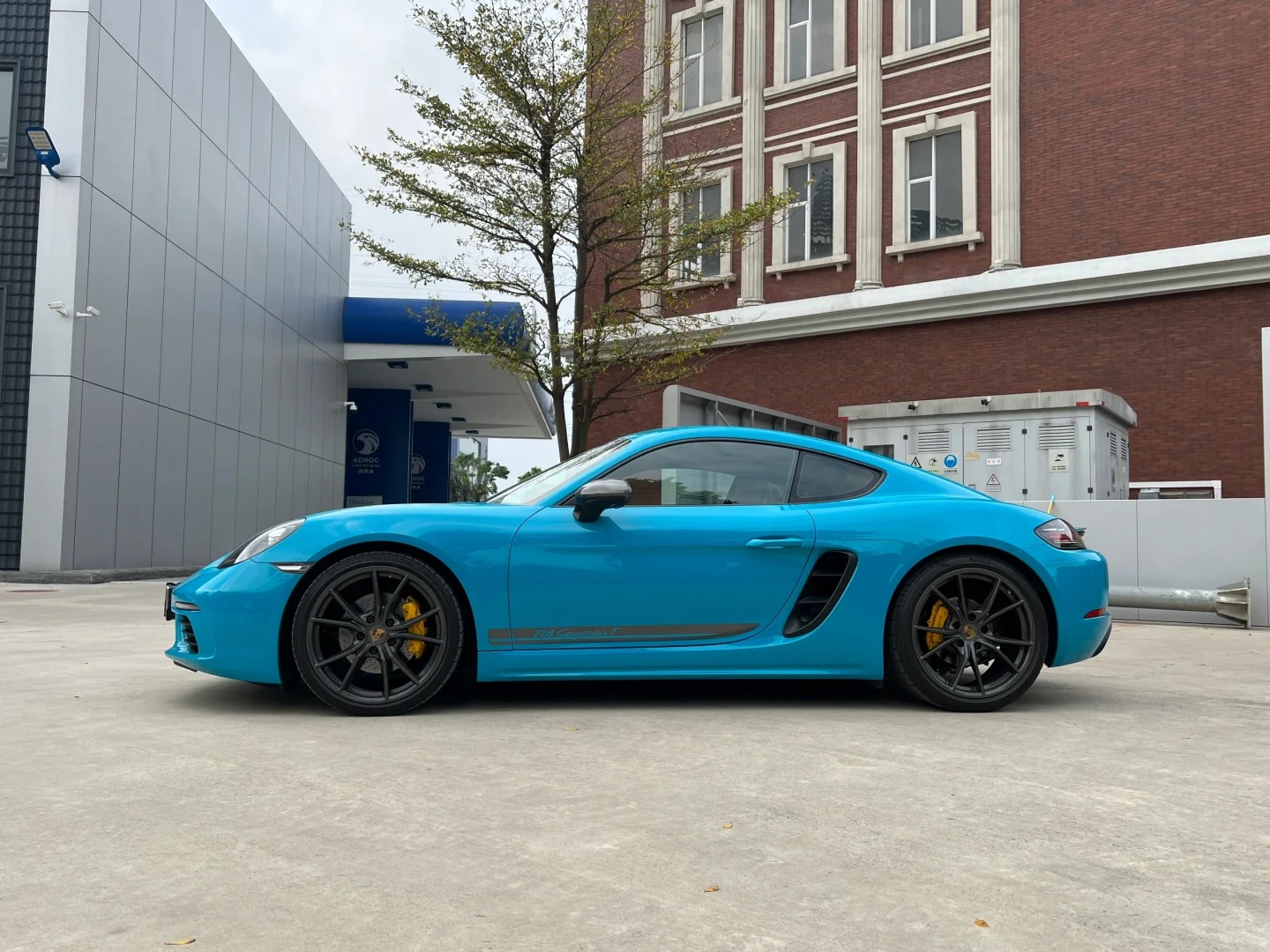 PET Super Gloss Miami Blue Car Vinyl Wrap review 1