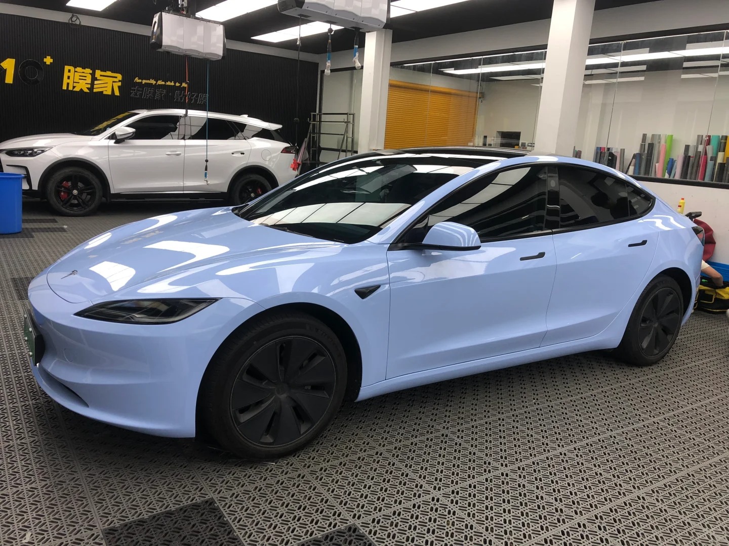 Glossy Crystal Baby Blue Car Vinyl Wrap review 1