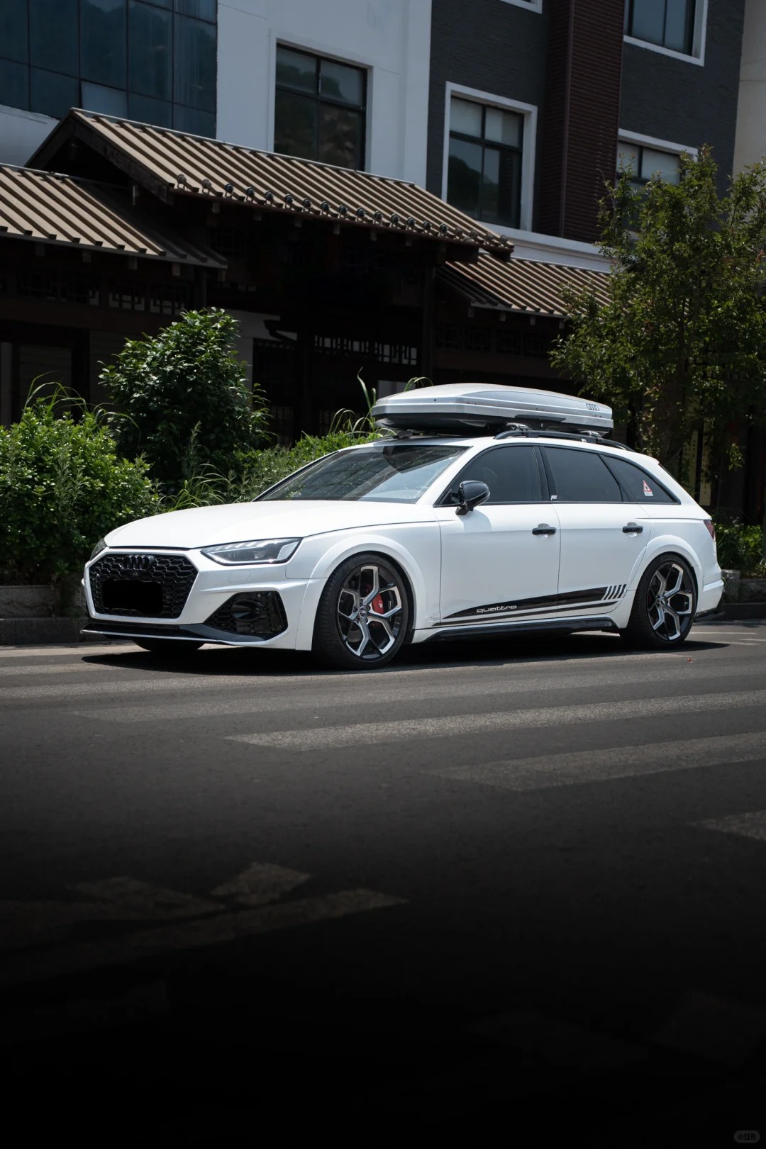 Ceramics White Car Vinyl Wrap review 1