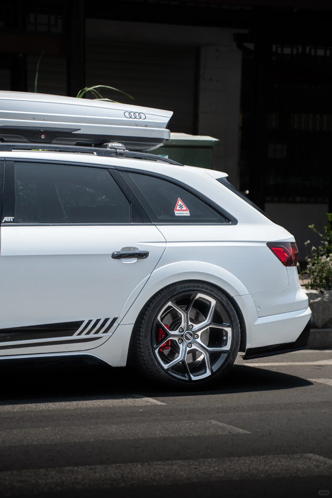 Ceramics White Car Vinyl Wrap review 0