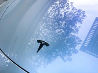 Tesla Gloss Fancy Rock Grey Color Fliper Car Vinyl Wrap review 1