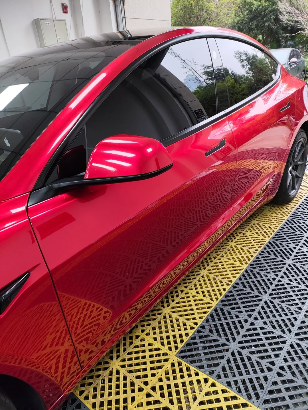 PET Gloss Metallic Vampire Red Car Vinyl Wrap review sdgergh 02