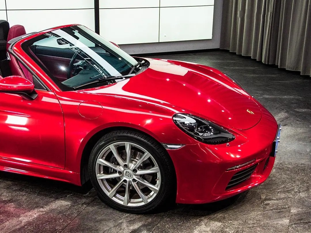 PET Gloss Metallic Vampire Red Car Vinyl Wrap review faehrt 03