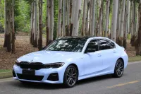 Glossy Crystal Baby Blue Car Vinyl Wrap review 1
