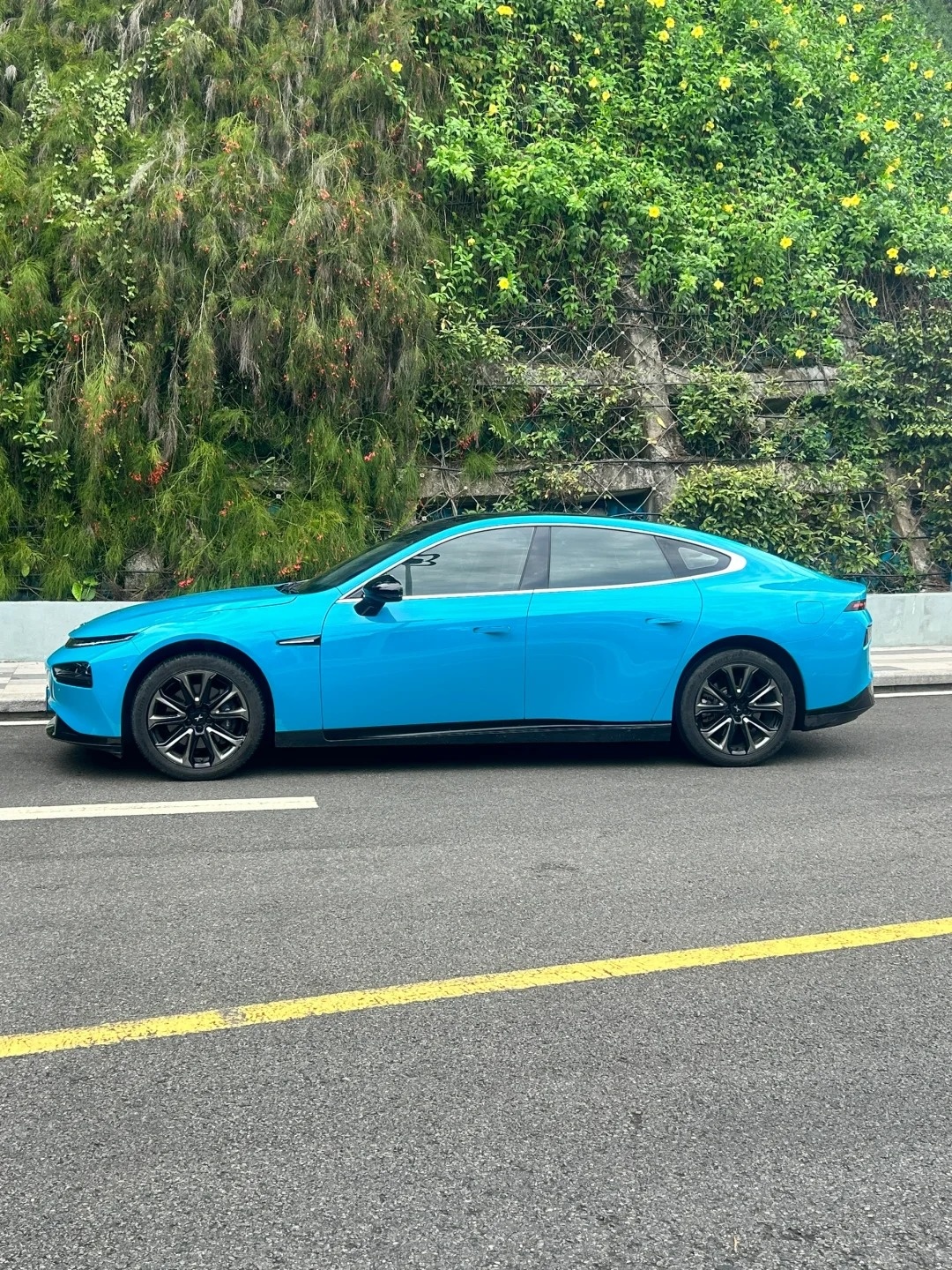 Super Gloss Miami Blue Car Vinyl Wrap review sdgrwg 02