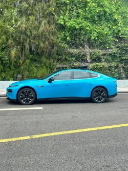 Super Gloss Miami Blue Car Vinyl Wrap review sdgrwg 02