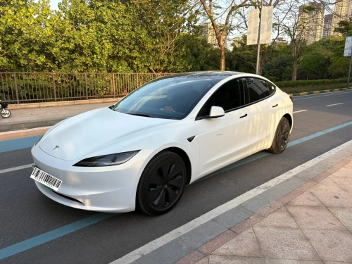 Ceramics White Car Vinyl Wrap review 