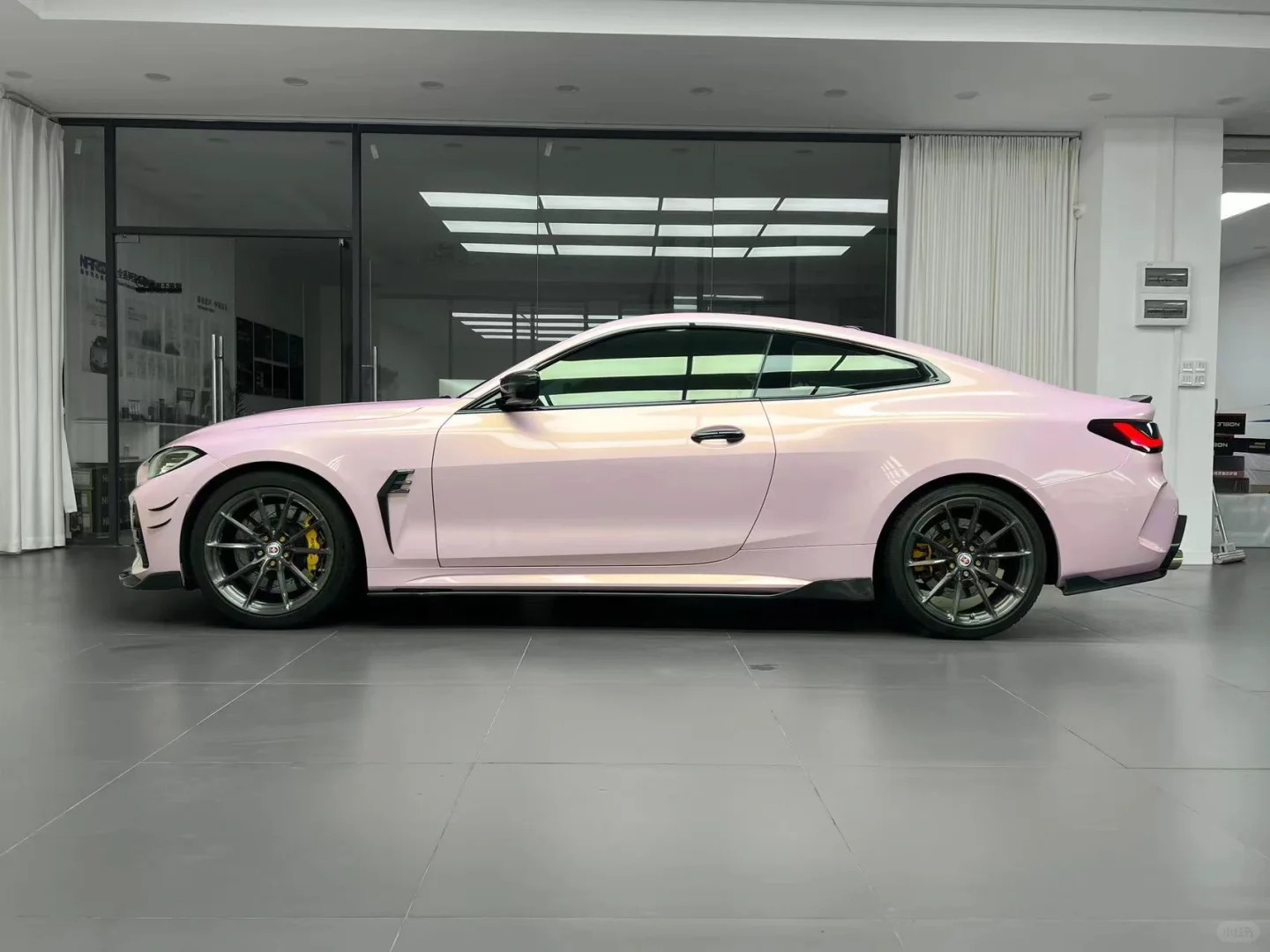 Gloss Glazed Gold Pink Car Vinyl Wrap review sdgreg 01