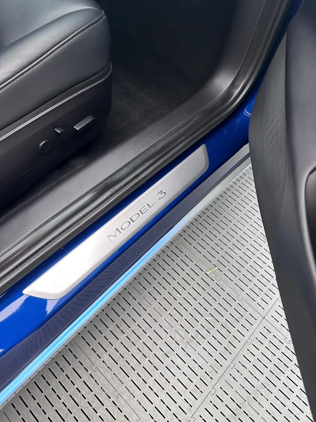 Tesla Twin Candy Grey Cyanine Car Vinyl Wrap review 1