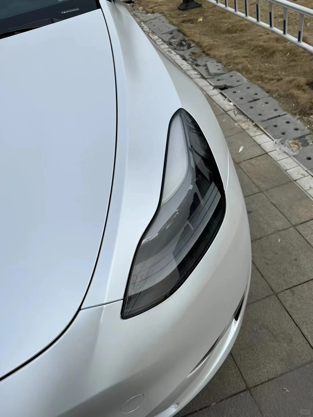Pure Metal White Car Vinyl Wrap review 1