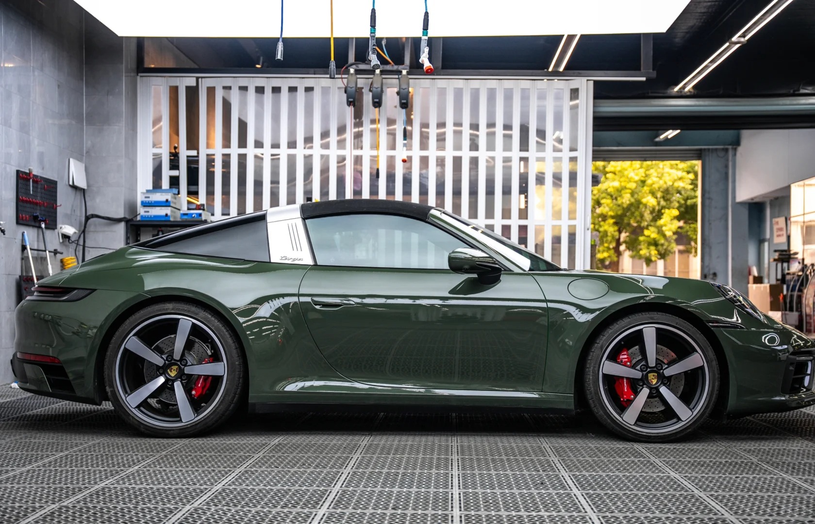 Black Olive Car Vinyl Wrap review midwsgd 02