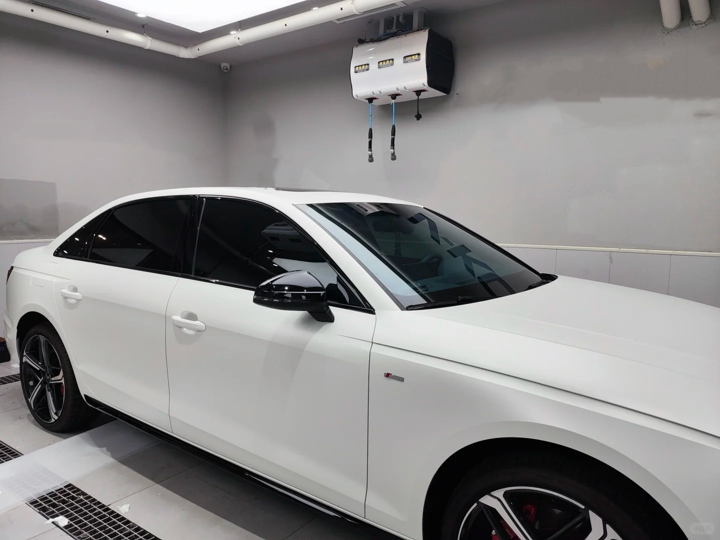 Satin Pearl White Car Vinyl Wrap review dgre 01