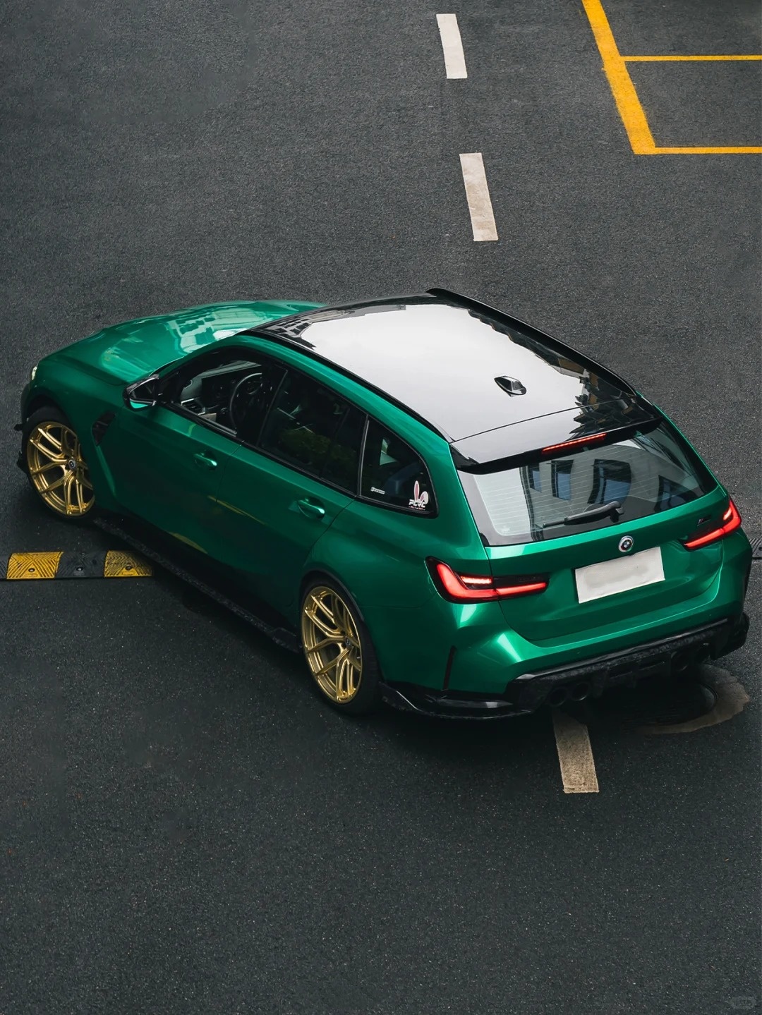 Gloss Metal Emerald Green Car Vinyl Wrap review regte 02