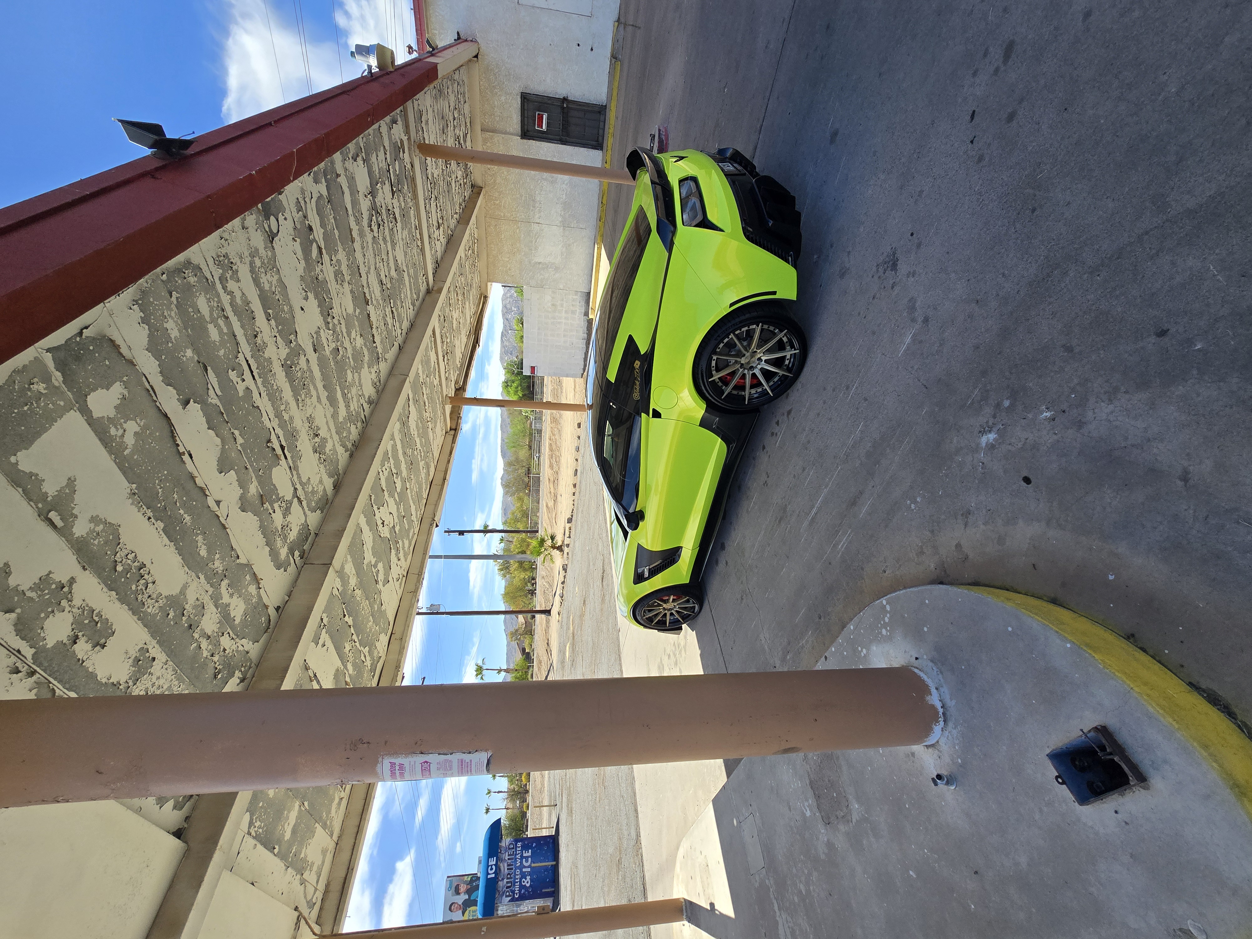 BMW Gloss Magic Gold Fluorescence Car Vinyl Wrap review sHte 01