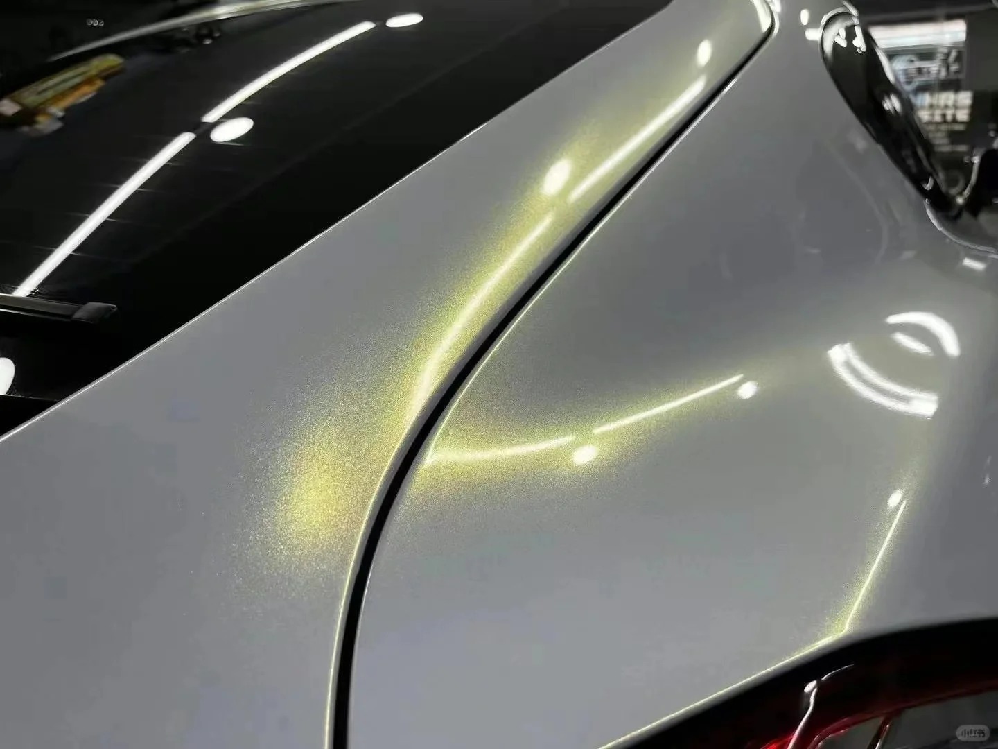 Toyota Gloss PET Diamond Gold White Car Vinyl Wrap review sdgre 02