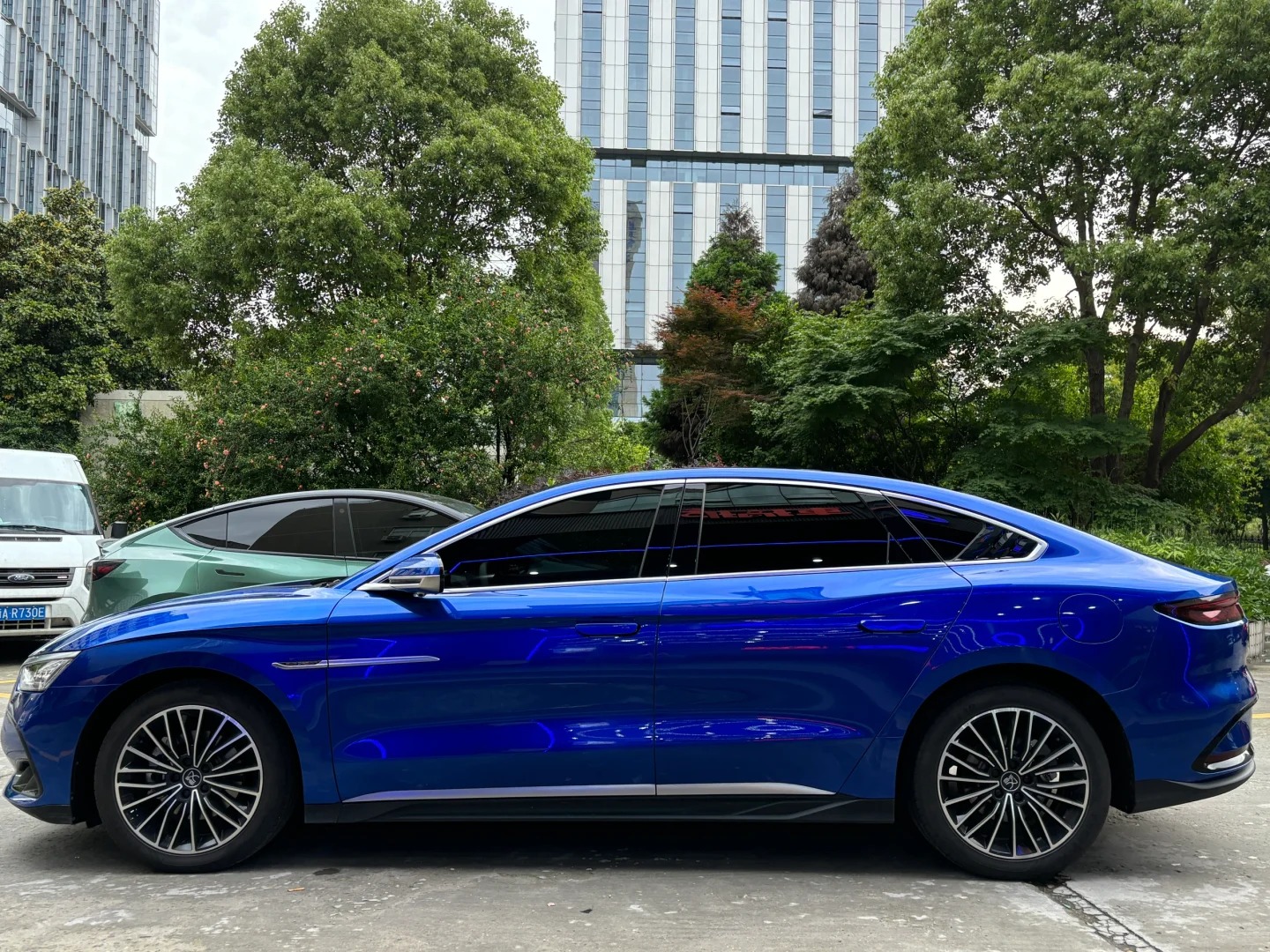 PET Gloss Liquid Ocean Blue Car Vinyl Wrap review 1