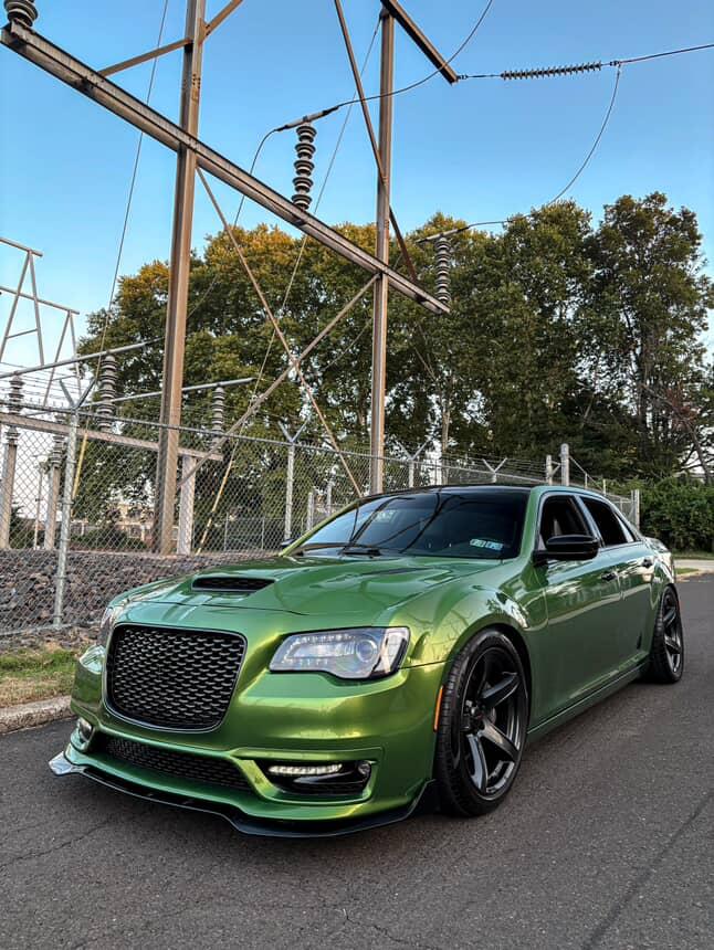 Gloss Metallic Mamba Green Car Vinyl Wrap review dfagr 01