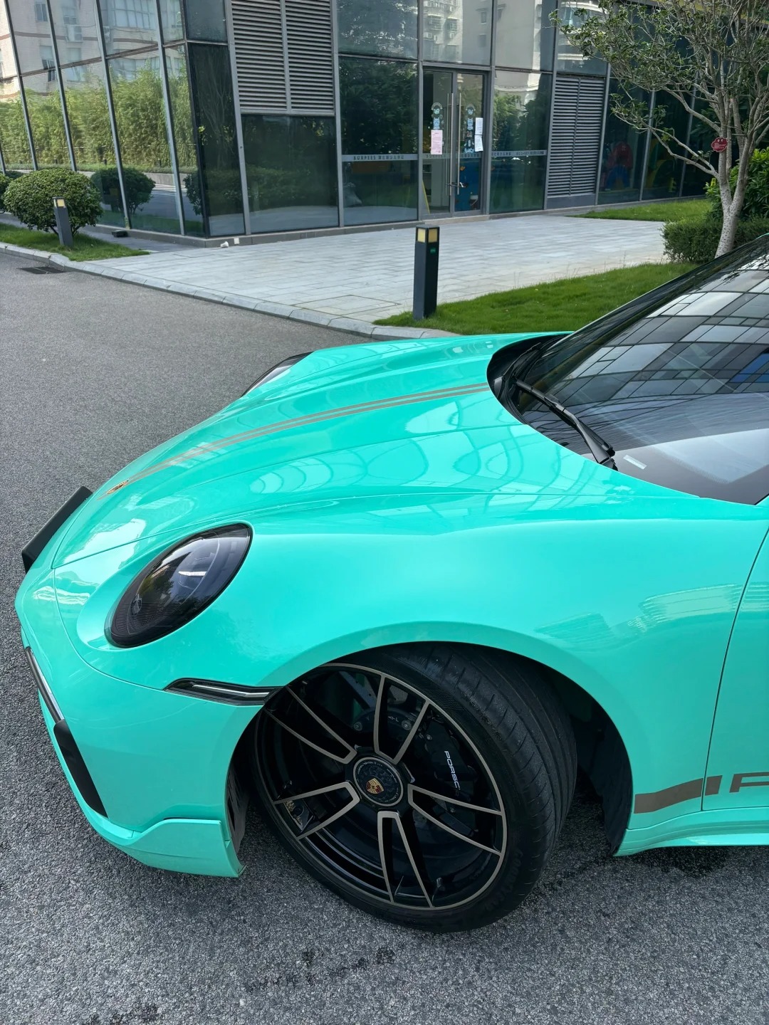 Porsche Gloss Mint Green Car Vinyl Wrap review rfgrer 01