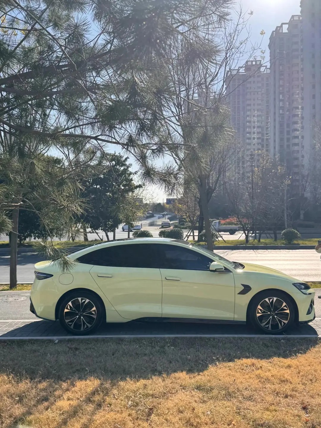 Gloss Chanel Yellow Car Vinyl Wrap review dsvgfb 02