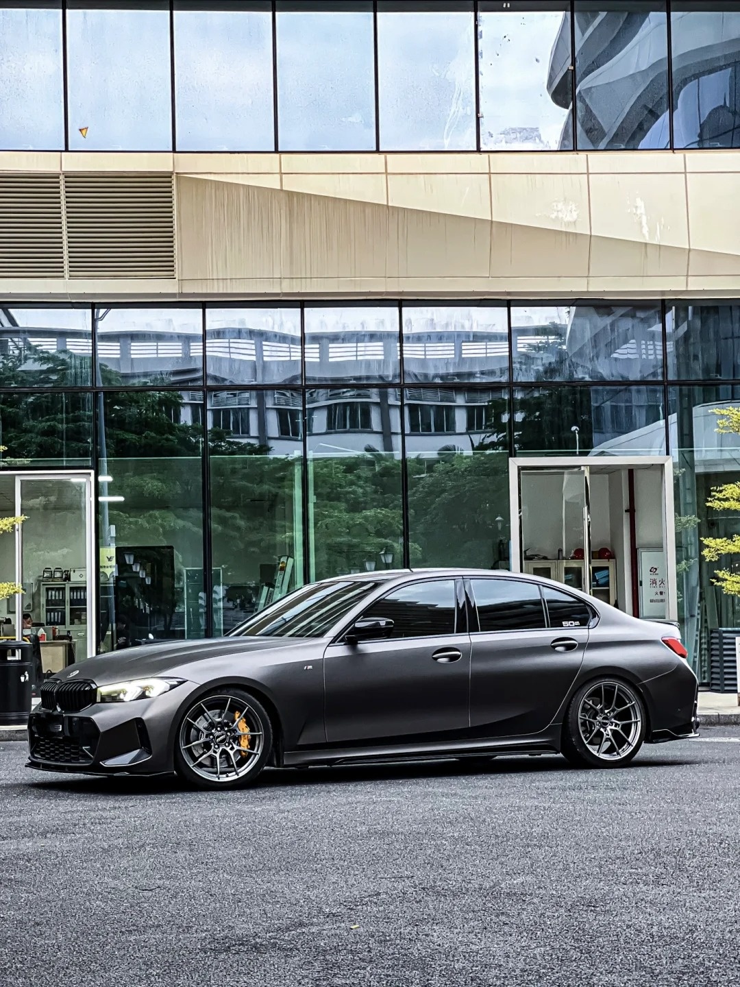 BMW Ultimate Flat Meteorites Grey Car Vinyl Wrap review fdb 02