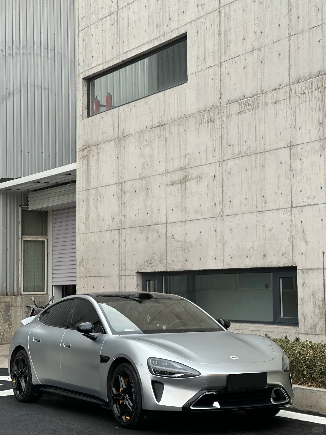 Matte Chrome Alexander Silver Car Vinyl Wrap review 2