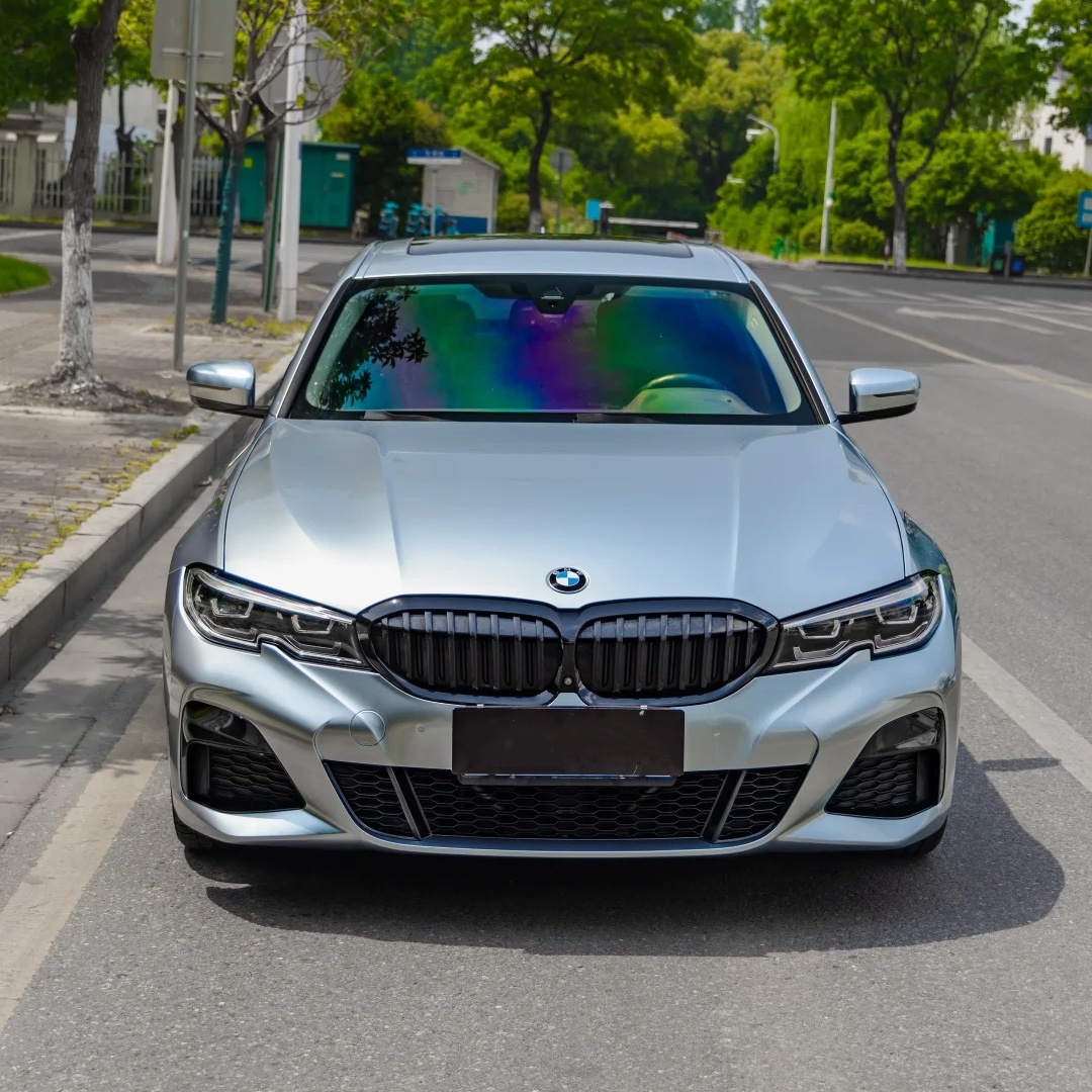 PET Gloss Iridum Silver Car Vinyl Wrap review adnbiv 01