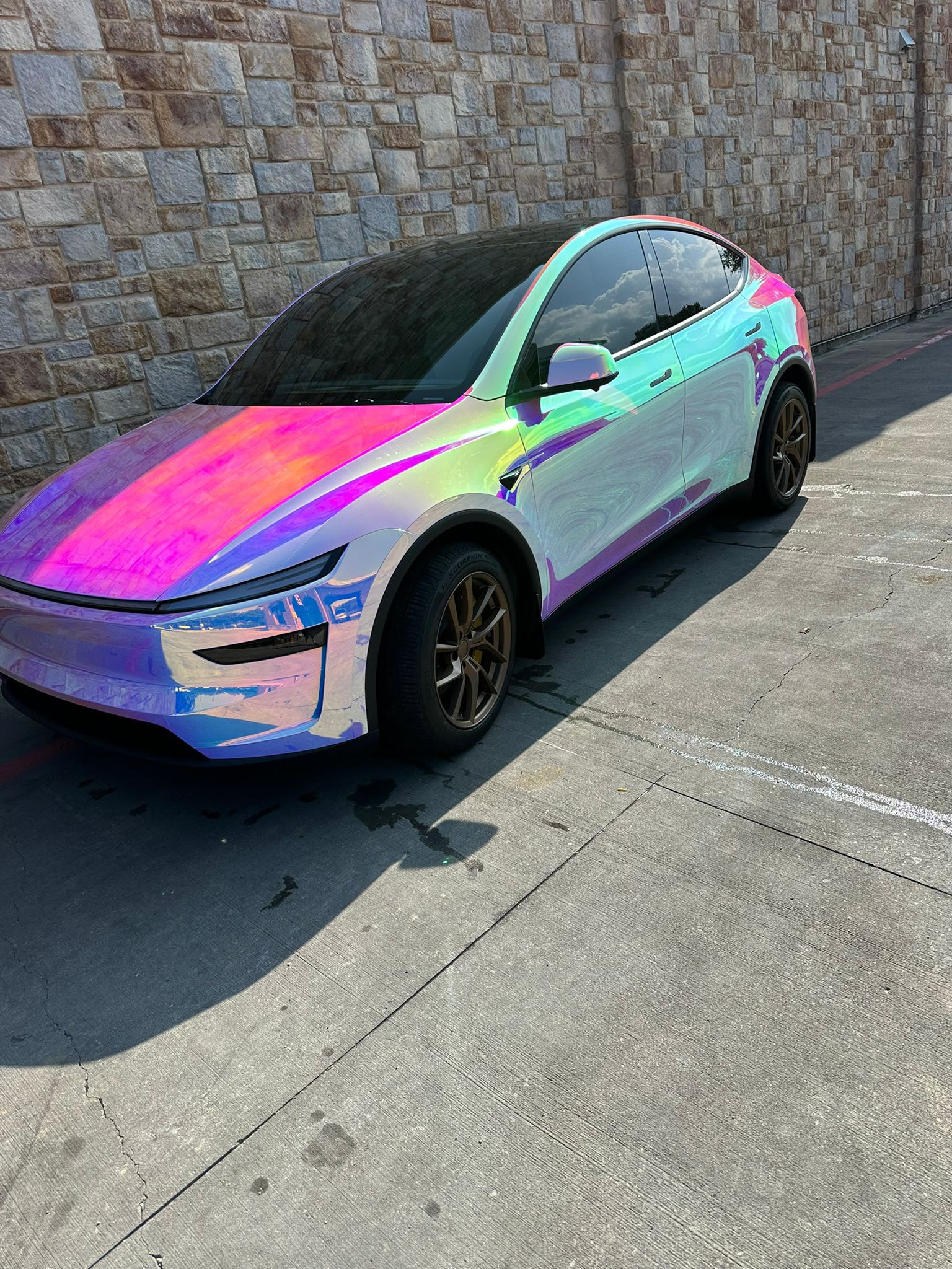 Holographic Chrome Rainbow White Car Vinyl Wrap (Non-Stretchable) review fdher 01