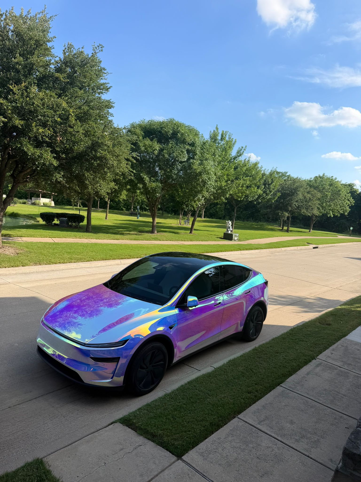 Holographic Chrome Rainbow White Car Vinyl Wrap (Non-Stretchable) review fdher 05