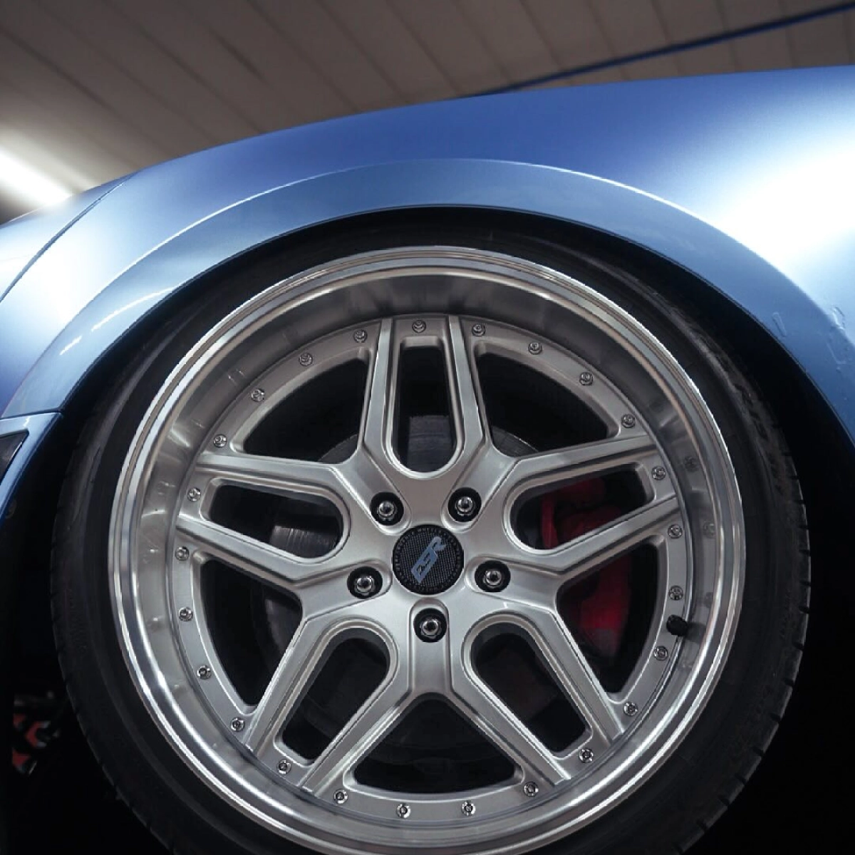Gloss Metallic Mist Blue Car Vinyl Wrap review ku8 01