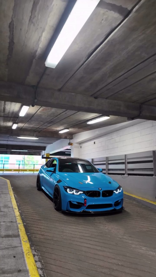 Gloss Crystal Blue Sky Car Vinyl Wrap review 