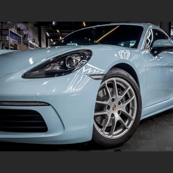 PET Porsche Bentley Gloss Ice Blue Car Vinyl Wrap review fdht 01