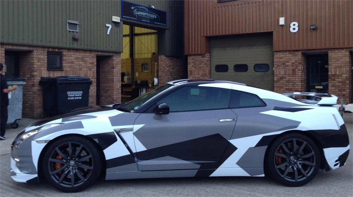 Is it cheaper to wrap or paint a car? 