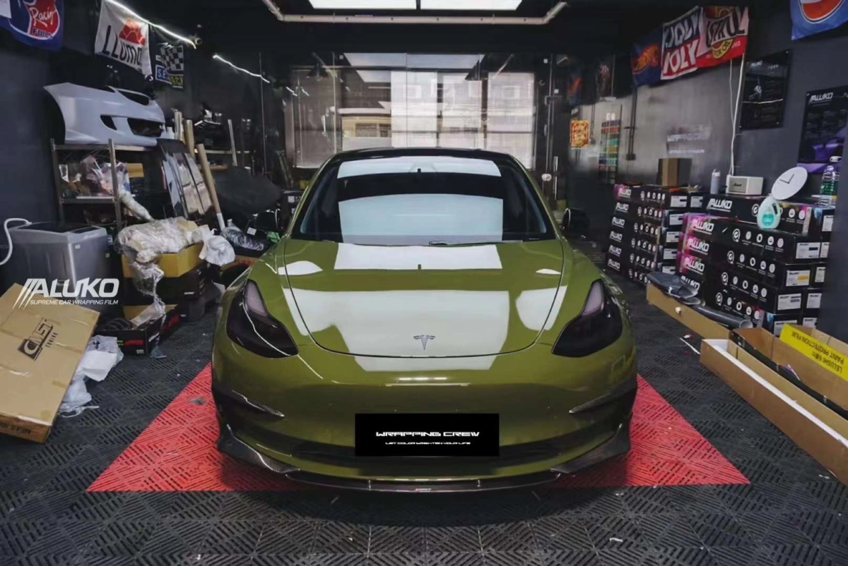 Tesla Model 3 Wrap - Super Gloss Reseda Green