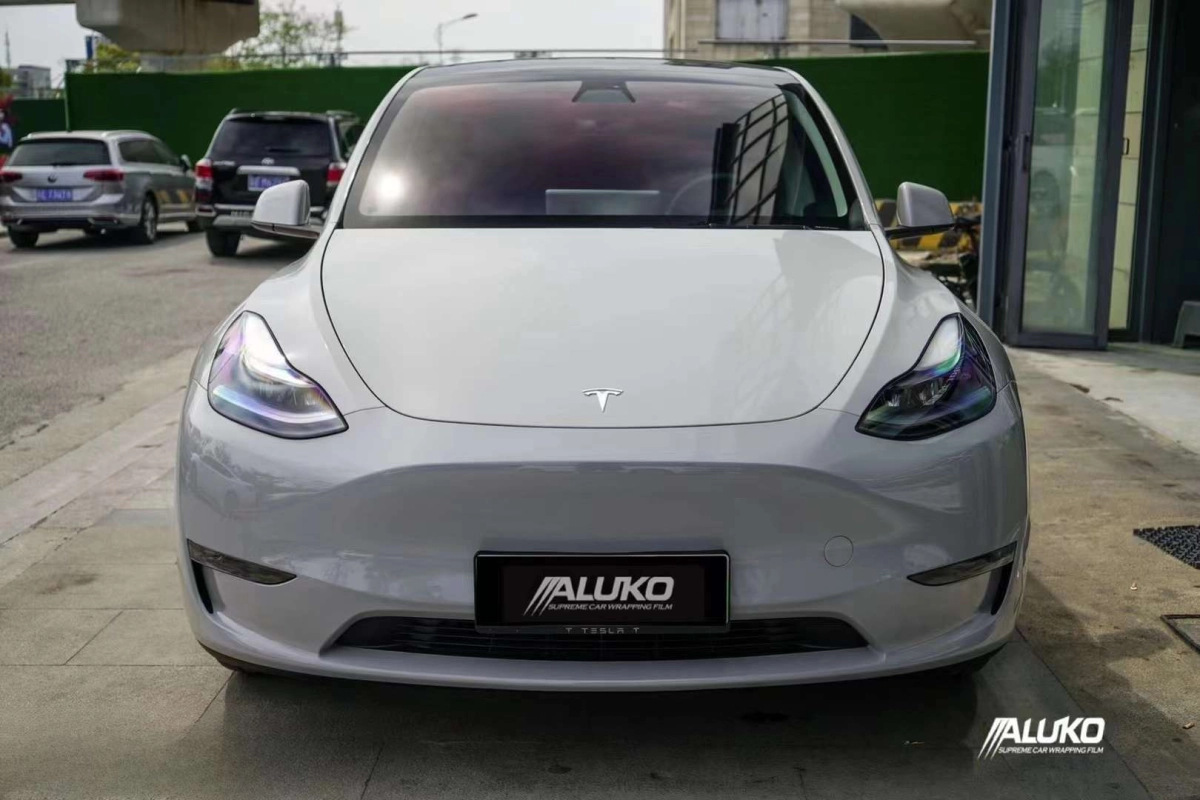 Tesla Model Y Wrap - Gloss Light Nardo Grey