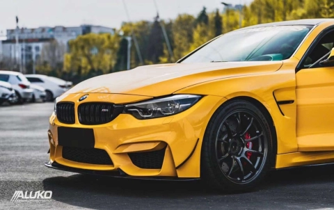 BMW M4 Wrap - Sunflower Yellow