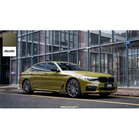BMW 5 SERIES Wrap - Super Gloss Reseda Green
