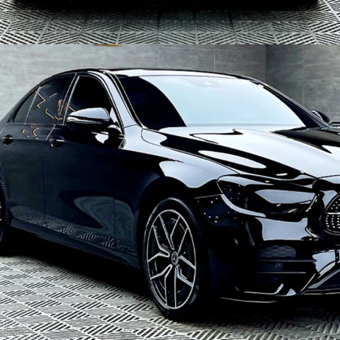 Why is piano black used in cars?